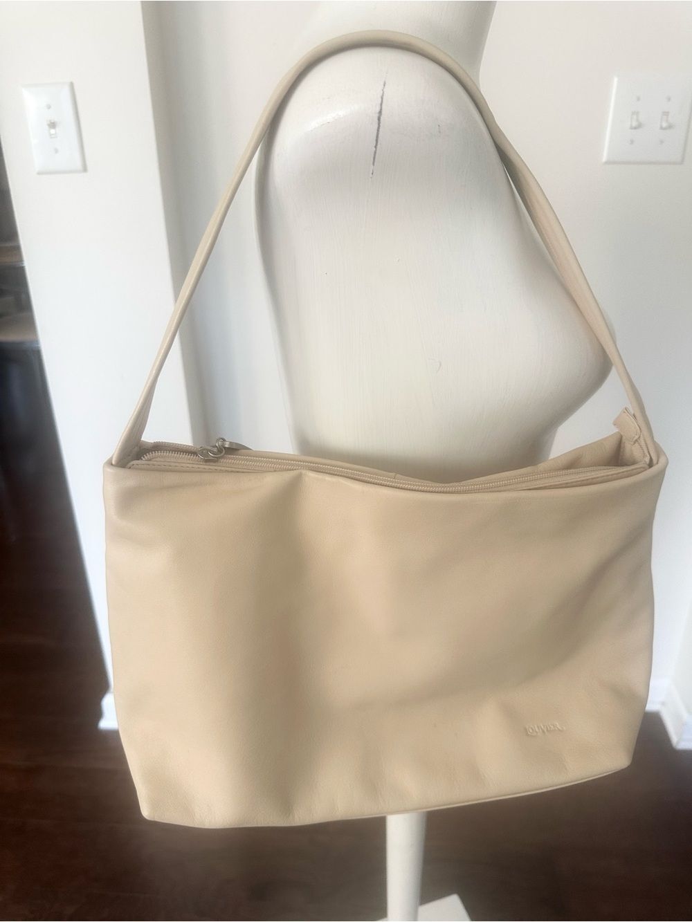Louvier Paris Cream Leather Shoulder Bag